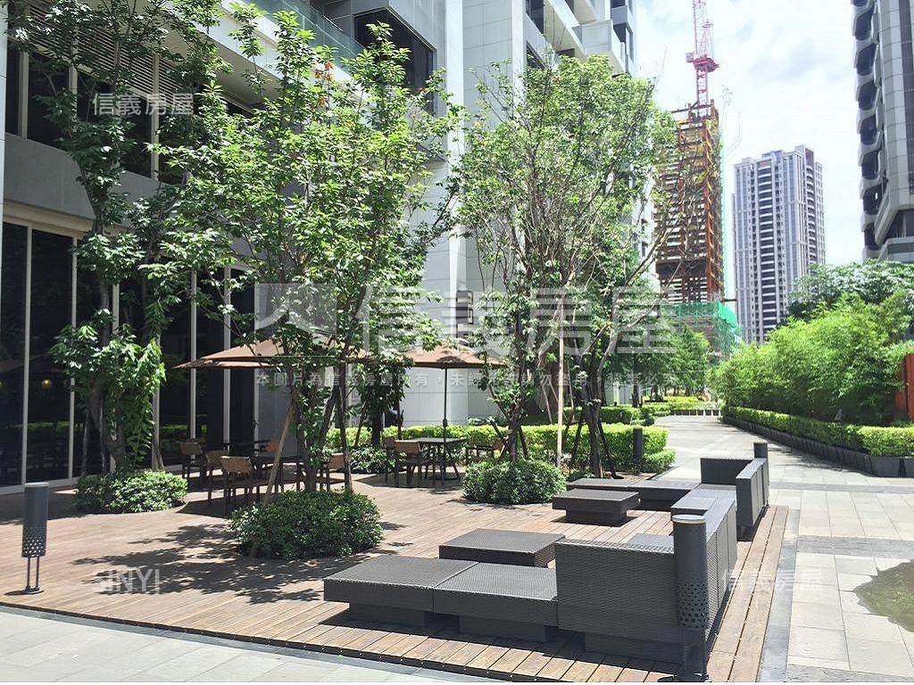 鄉林淳青氣派辦公自由規劃房屋室內格局與周邊環境