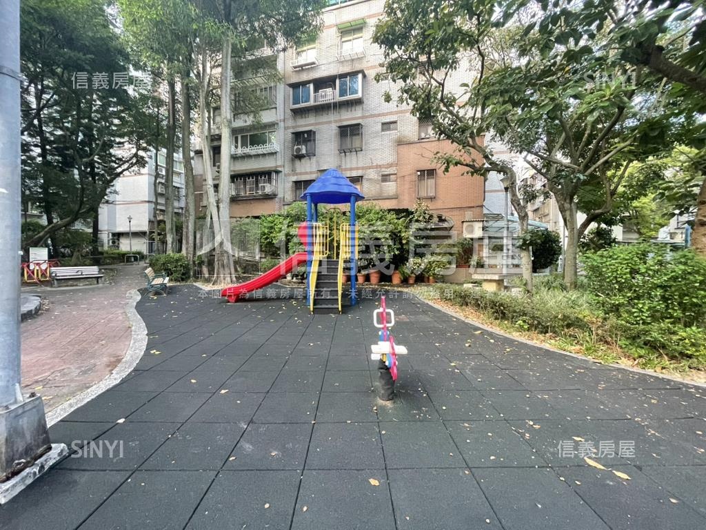 劍南捷運御學園三樓房屋室內格局與周邊環境