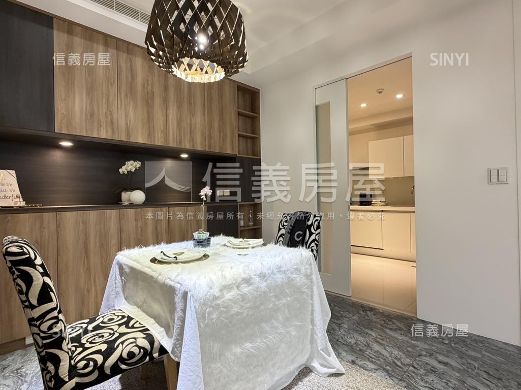 Ａ＋７鋼骨裝潢獨立雙車位房屋室內格局與周邊環境