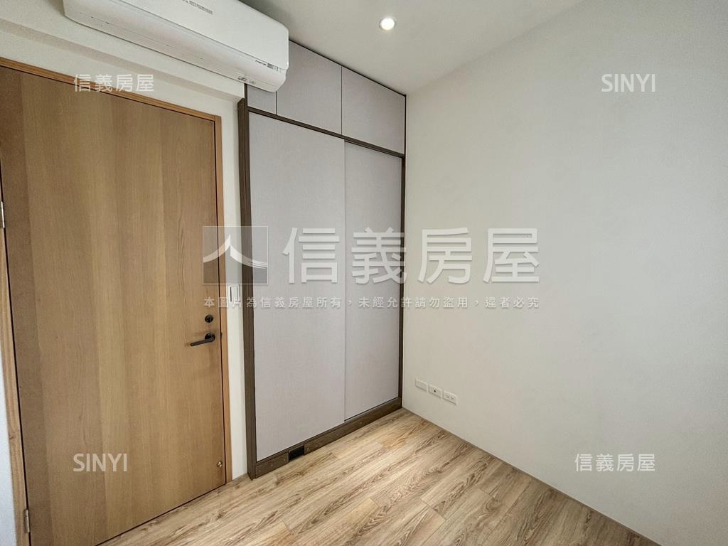 鉅虹水岸岩附裝潢三房平車房屋室內格局與周邊環境