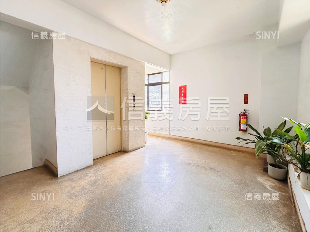 石牌國中學區電梯兩房房屋室內格局與周邊環境