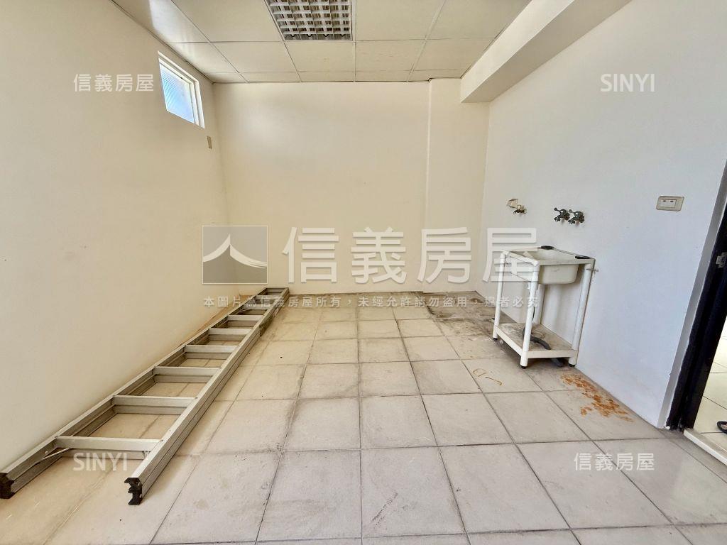 水湳多芬莊園前後臨路別墅房屋室內格局與周邊環境
