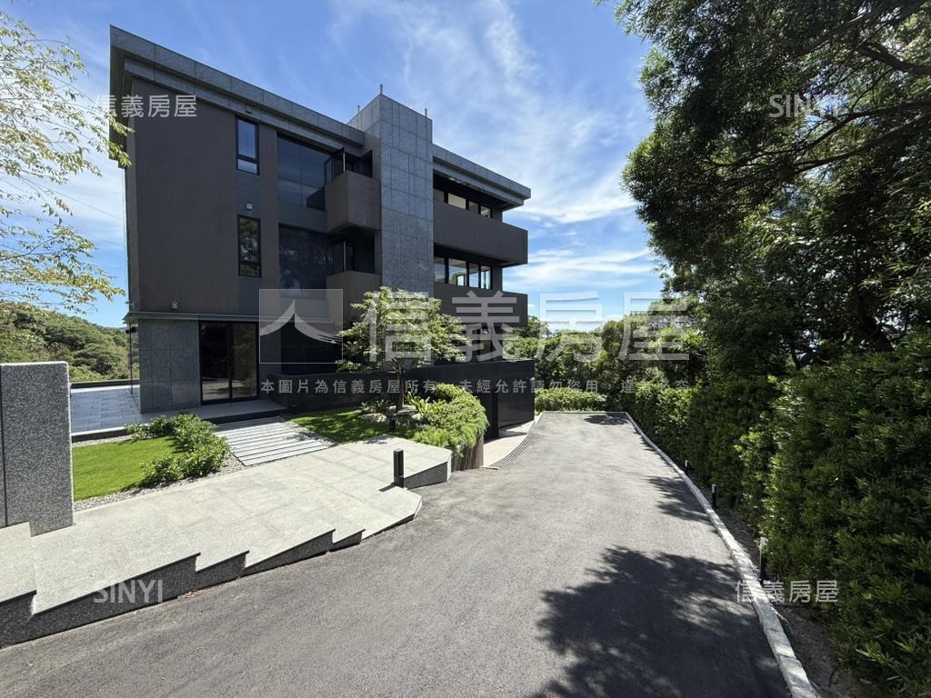 陽明山群山景觀別墅房屋室內格局與周邊環境