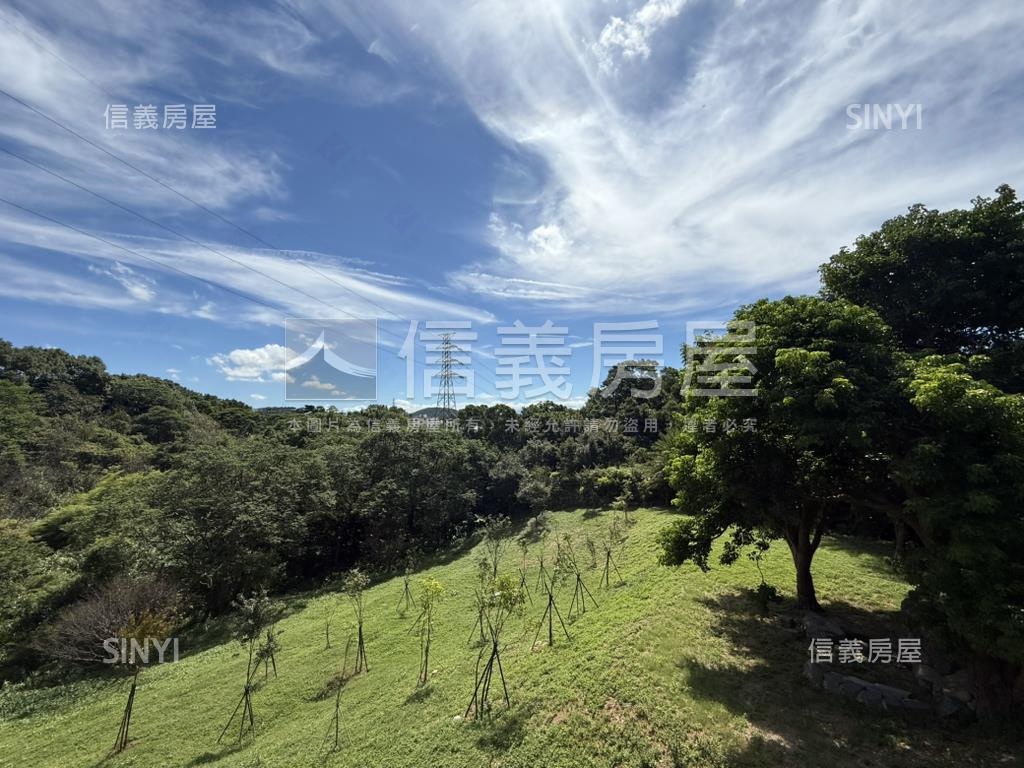 陽明山群山景觀別墅房屋室內格局與周邊環境
