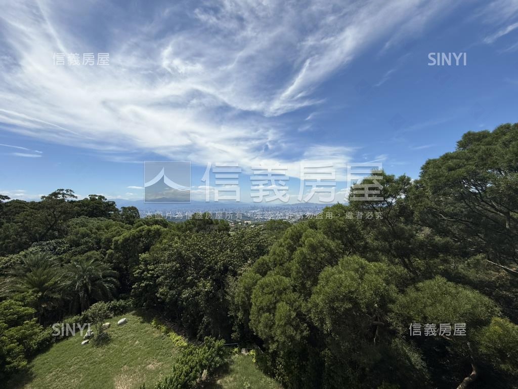 陽明山群山景觀別墅房屋室內格局與周邊環境
