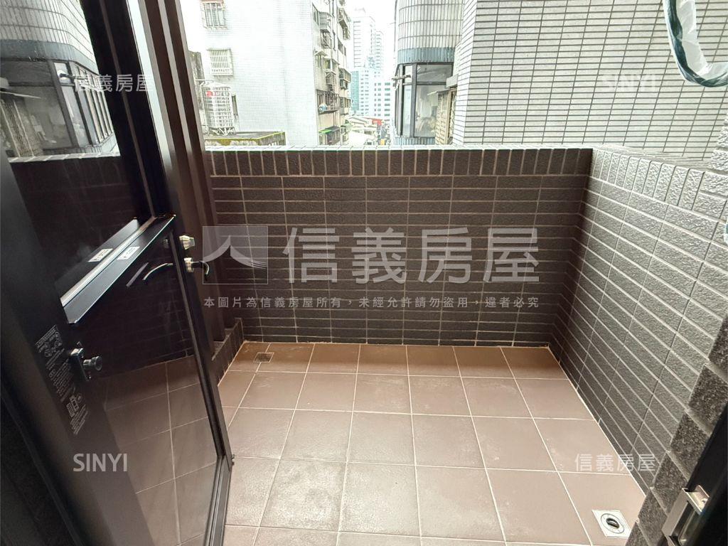 松德８８三房面公園可看屋房屋室內格局與周邊環境