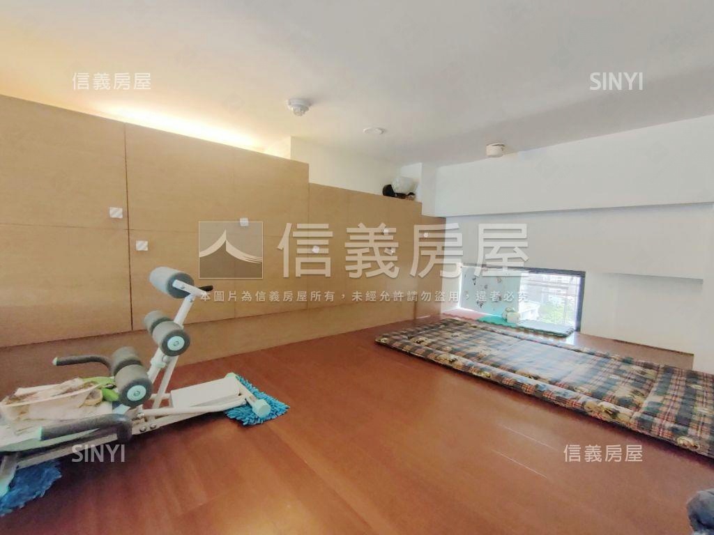 Ｆ１晴空白雲小豪宅房屋室內格局與周邊環境