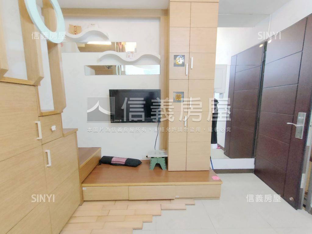 Ｆ１晴空白雲小豪宅房屋室內格局與周邊環境