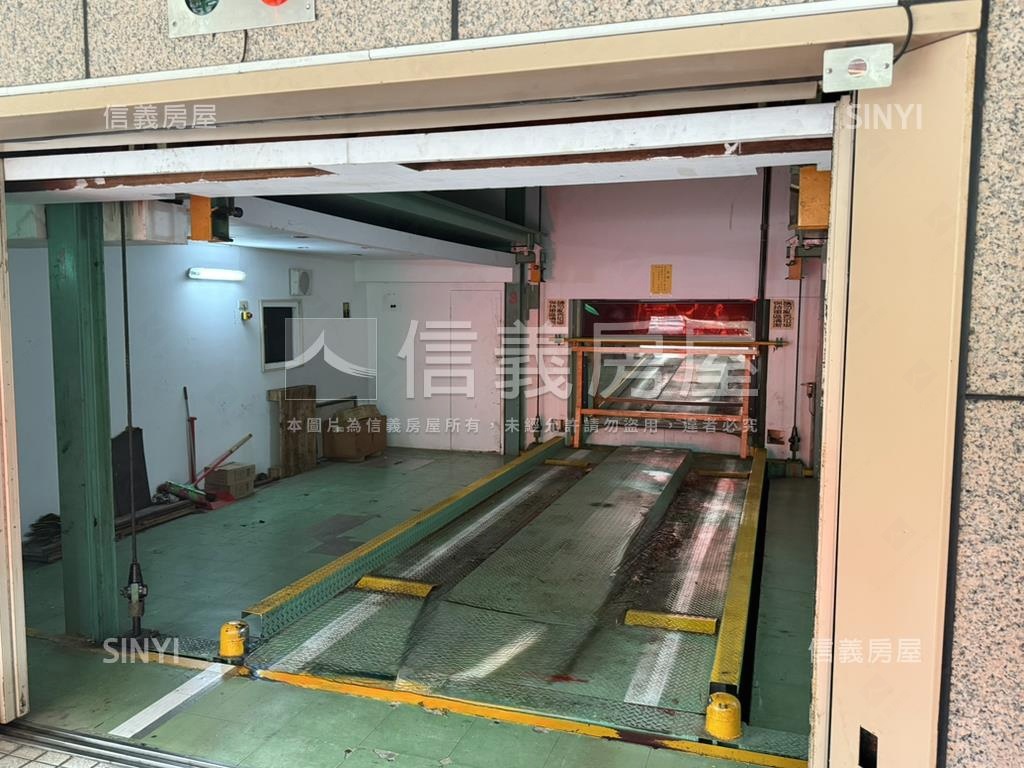 雙連捷運便利車位房屋室內格局與周邊環境