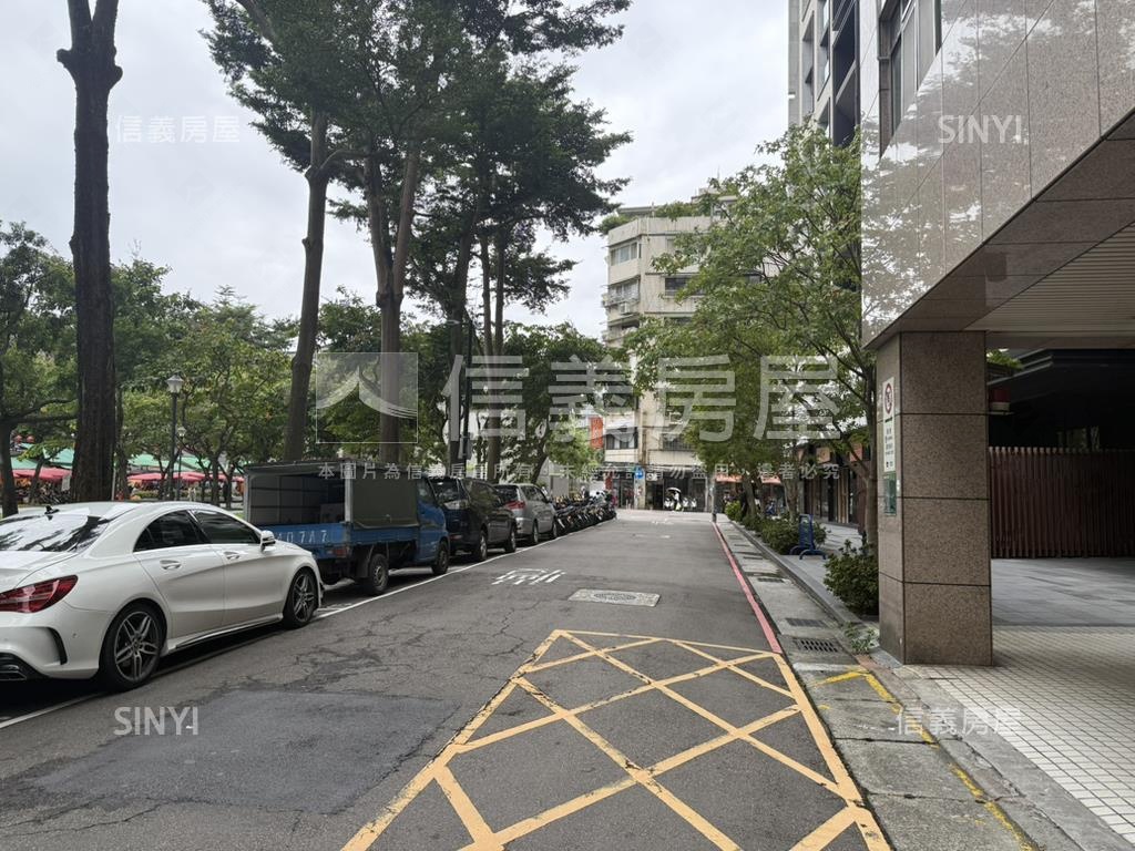 雙連捷運便利車位房屋室內格局與周邊環境