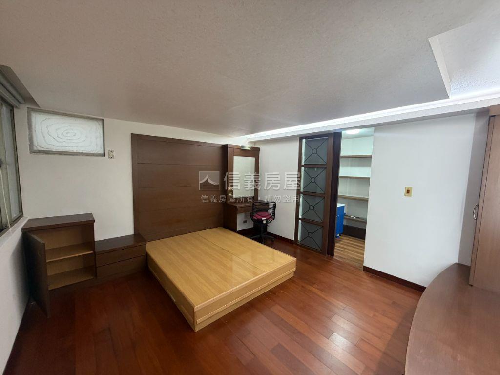 溫馨精美兩房兩衛房屋室內格局與周邊環境