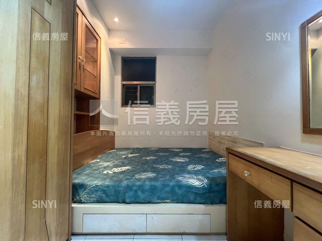 捷運～摩登新貴美套房房屋室內格局與周邊環境