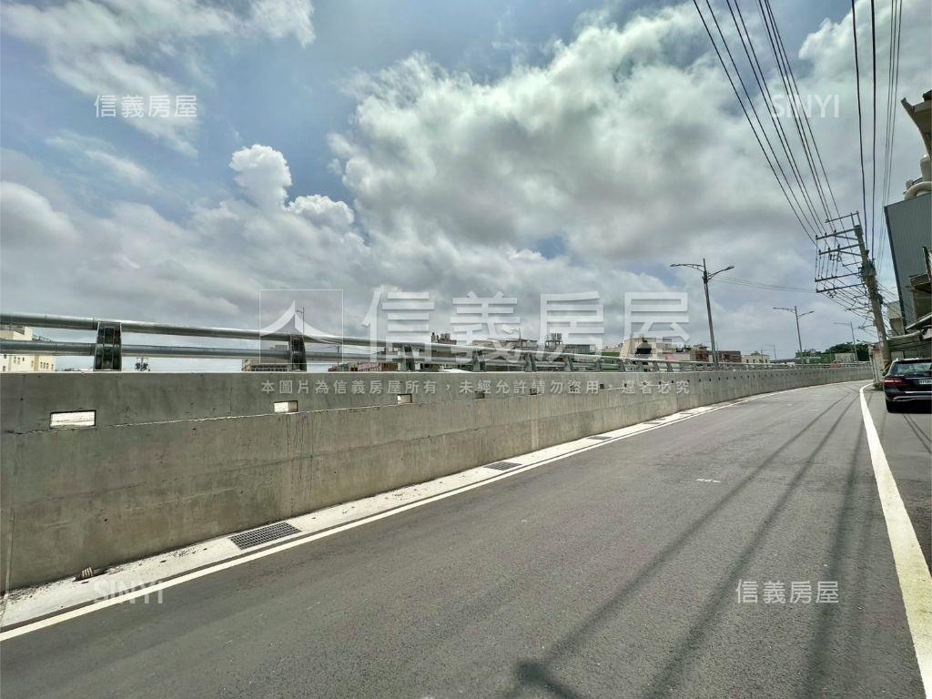 五房臨路大地坪透天房屋室內格局與周邊環境
