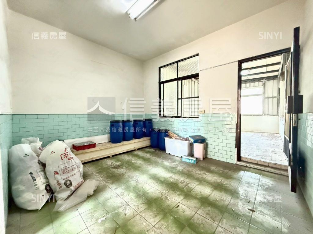 【十全國小】騎樓正街透天房屋室內格局與周邊環境