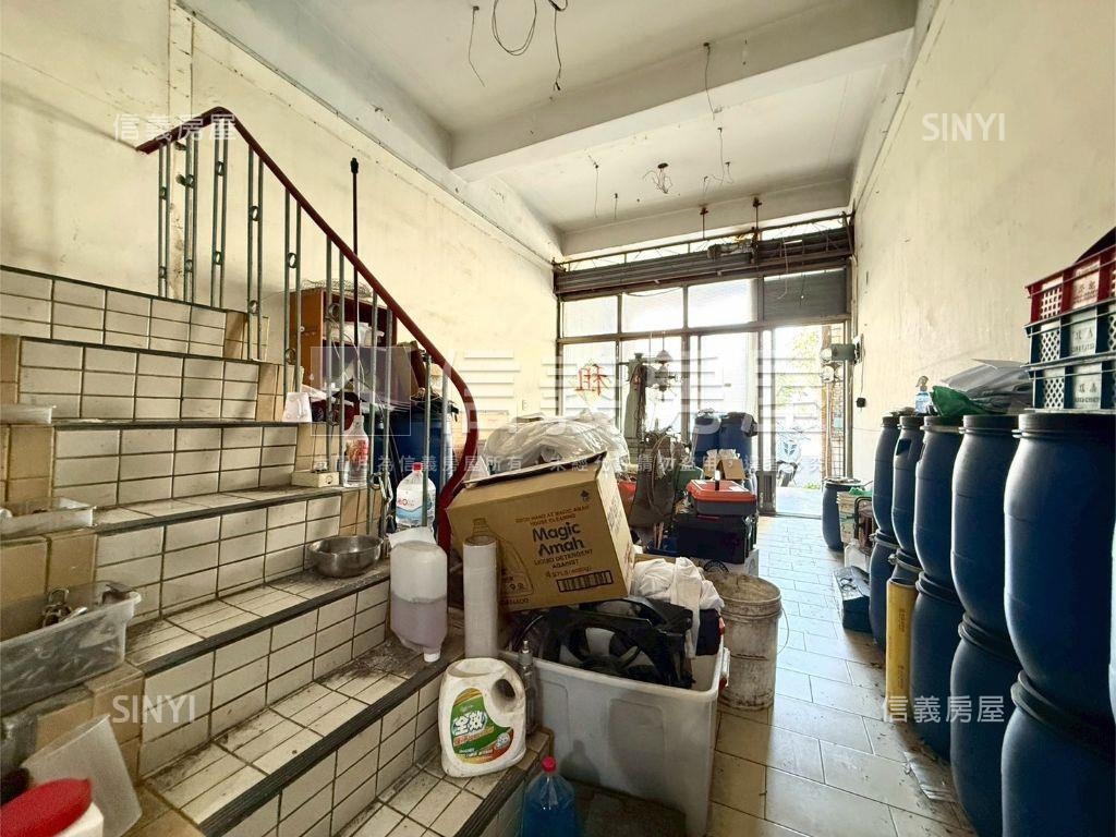 【十全國小】騎樓正街透天房屋室內格局與周邊環境