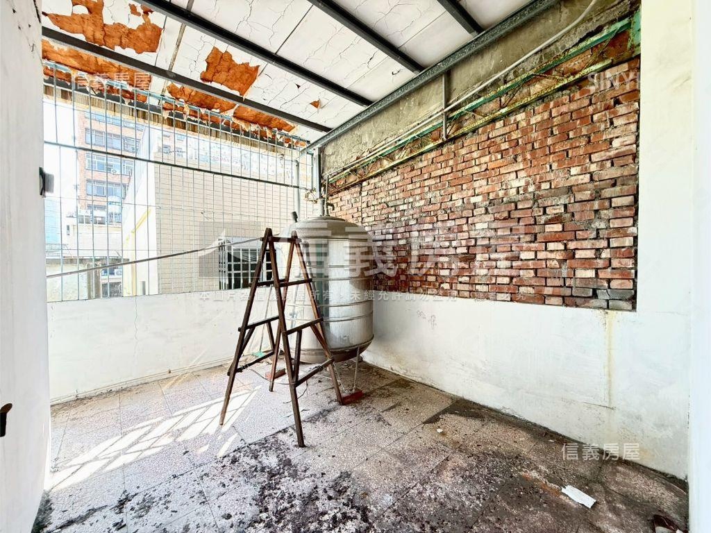 【十全國小】騎樓正街透天房屋室內格局與周邊環境