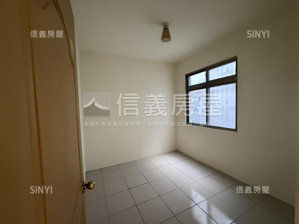 景安捷運美屋三房房屋室內格局與周邊環境