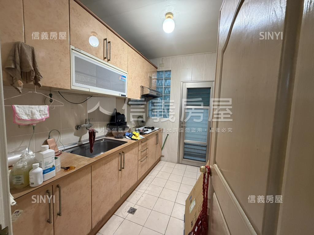 景安捷運美屋三房房屋室內格局與周邊環境