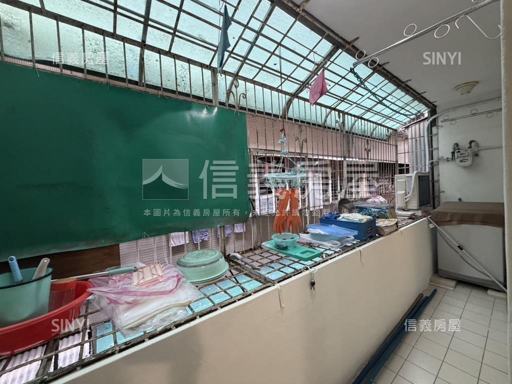 景安捷運美屋三房房屋室內格局與周邊環境