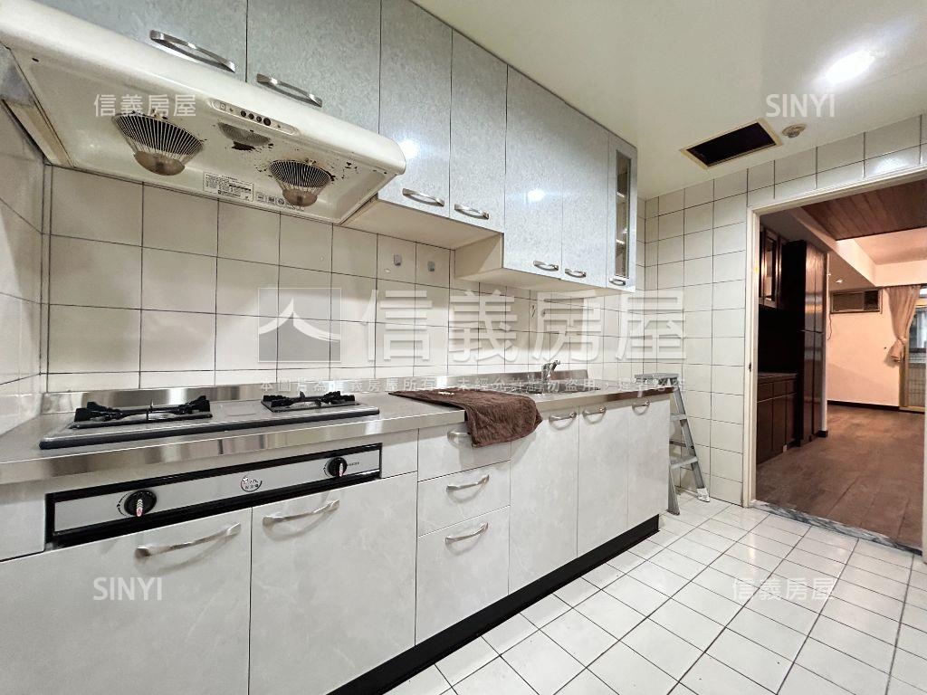 雙敦園中園三房帶車位房屋室內格局與周邊環境