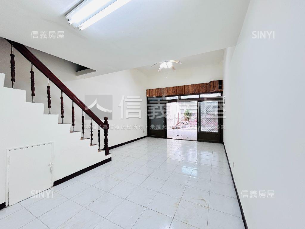 近大業國小挑高透天房屋室內格局與周邊環境