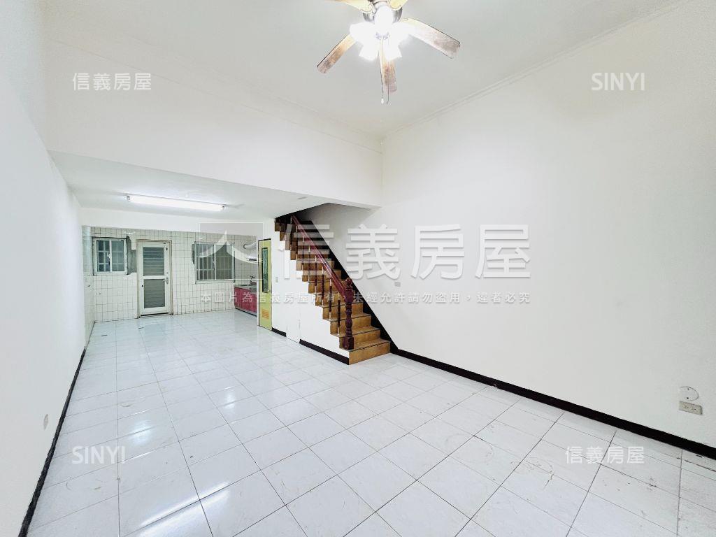 近大業國小挑高透天房屋室內格局與周邊環境