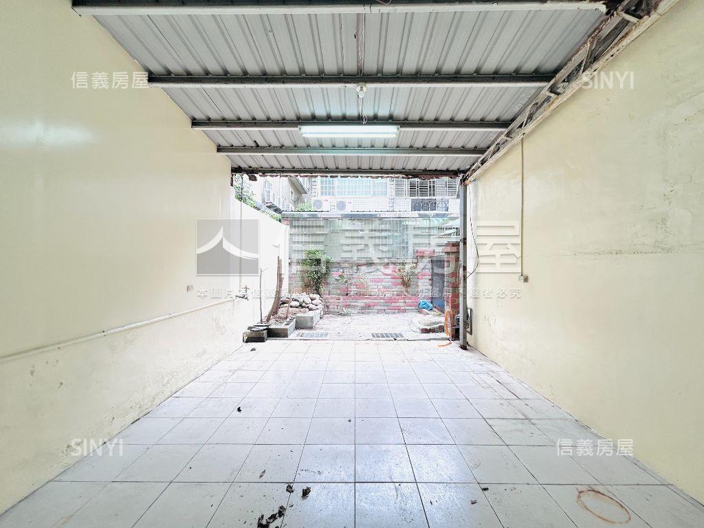 近大業國小挑高透天房屋室內格局與周邊環境