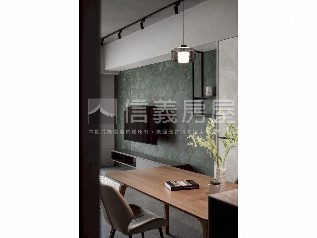 閱建築外棟質感三房房屋室內格局與周邊環境