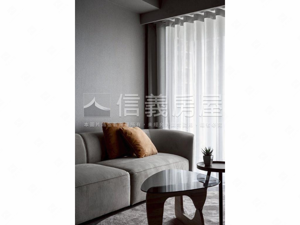 閱建築外棟質感三房房屋室內格局與周邊環境