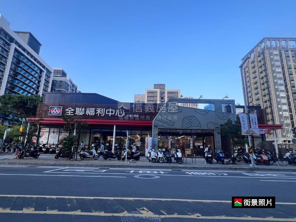 三重仁義重劃挑高金店面房屋室內格局與周邊環境