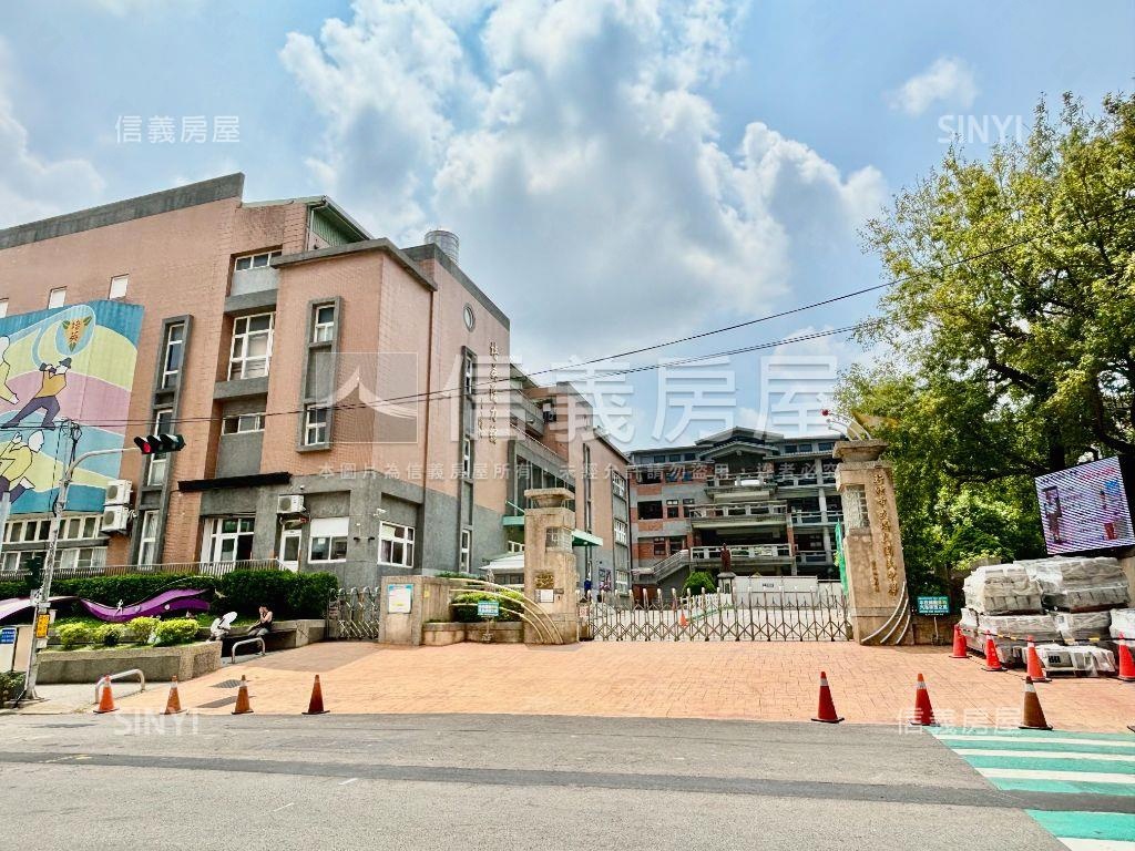 東山街臨路透天房屋室內格局與周邊環境