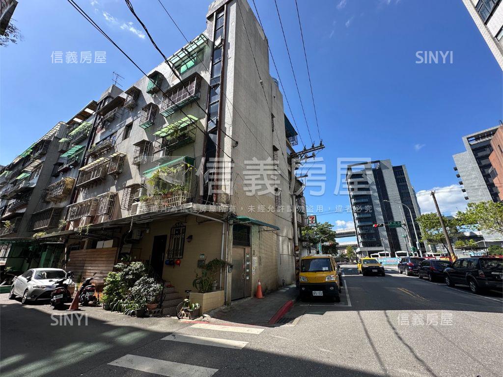 專任南港優質學區宅房屋室內格局與周邊環境