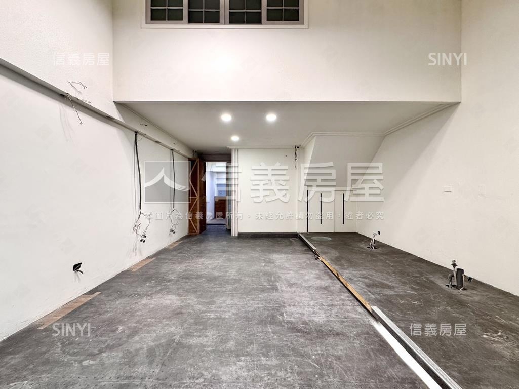 巨蛋裕誠商圈正三樓店住房屋室內格局與周邊環境