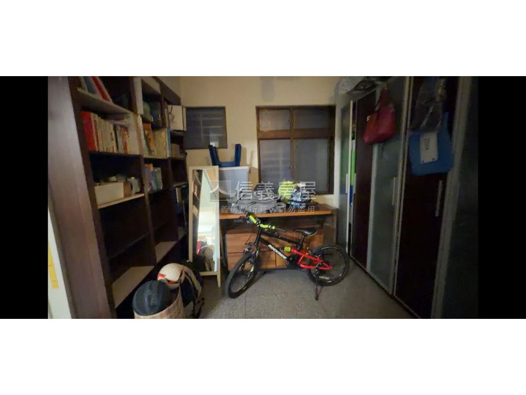 藝術皇家稀有大兩房房屋室內格局與周邊環境