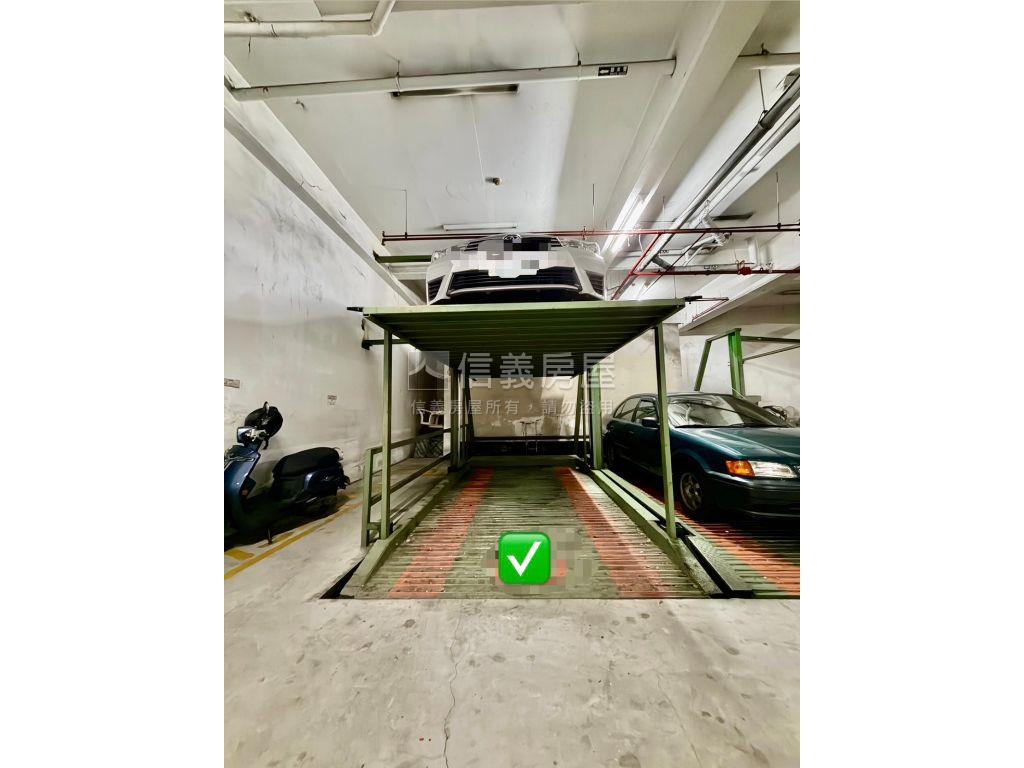 近捷運稀有大兩房附車位房屋室內格局與周邊環境