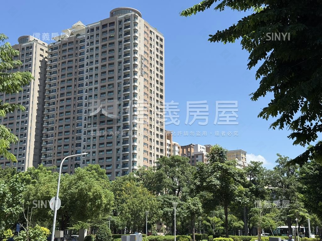 二聖正路面學校無夾層金店房屋室內格局與周邊環境