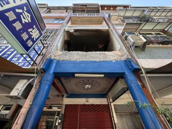 二聖正路無夾層金透店