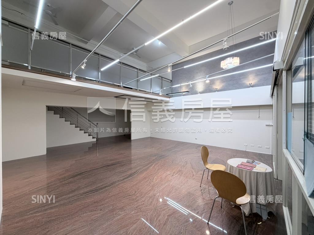 近葳格國際大面寬金店房屋室內格局與周邊環境