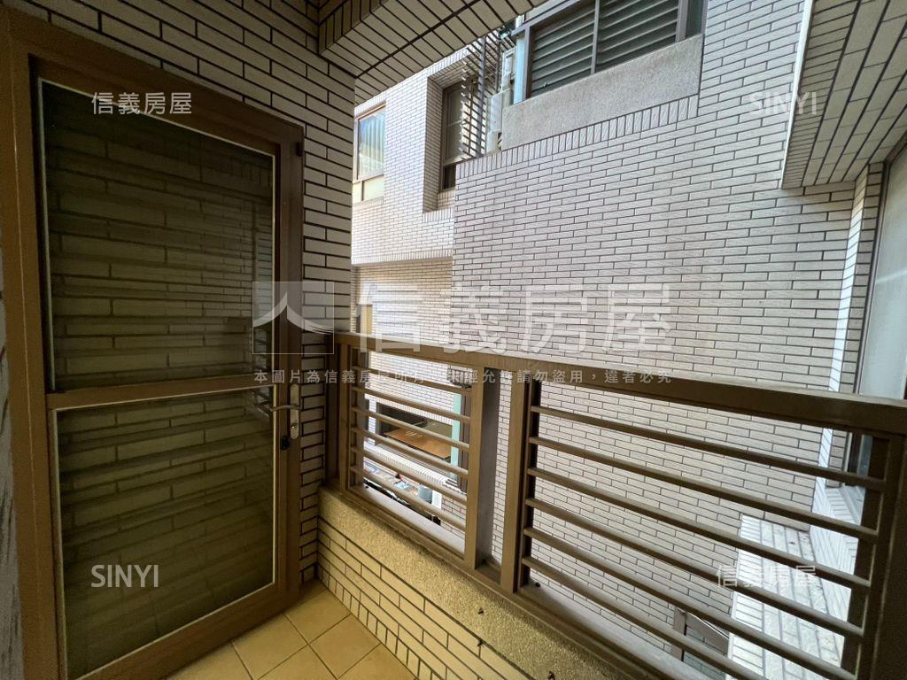 近葳格國際大面寬金店房屋室內格局與周邊環境
