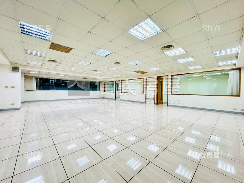 民權大道低公設比典雅辦公房屋室內格局與周邊環境