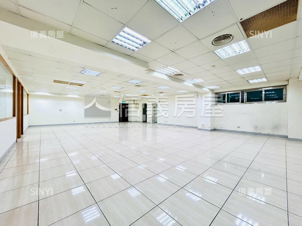 民權大道低公設比典雅辦公房屋室內格局與周邊環境