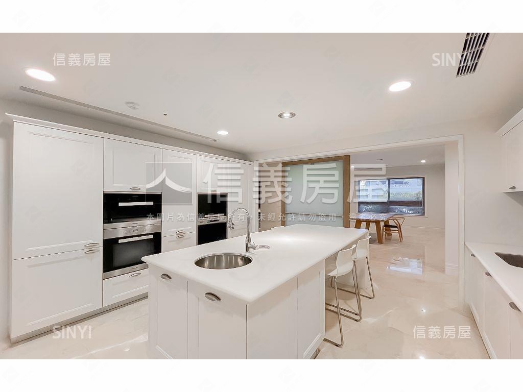 龍寶謙臻邸新古典樹梢戶房屋室內格局與周邊環境
