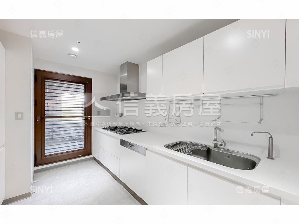 龍寶謙臻邸新古典樹梢戶房屋室內格局與周邊環境