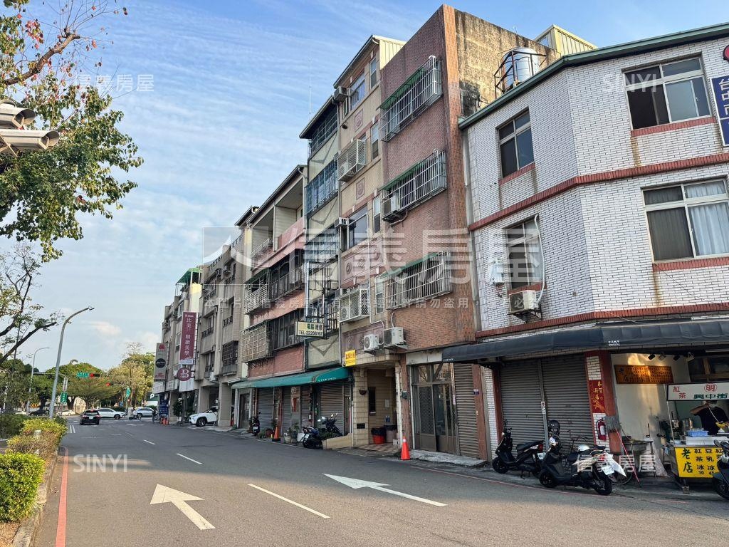 近台中公園。整棟套房透天房屋室內格局與周邊環境