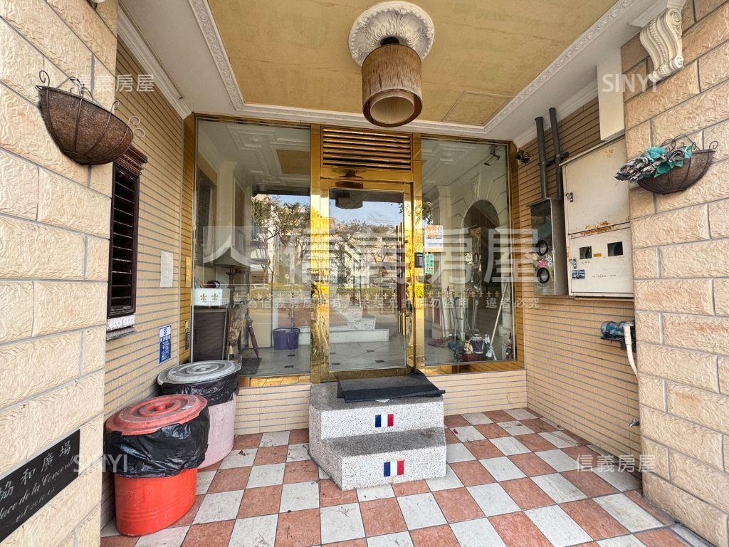 近台中公園。整棟套房透天房屋室內格局與周邊環境