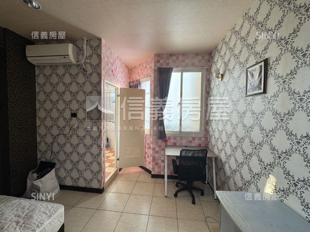 近台中公園。整棟套房透天房屋室內格局與周邊環境