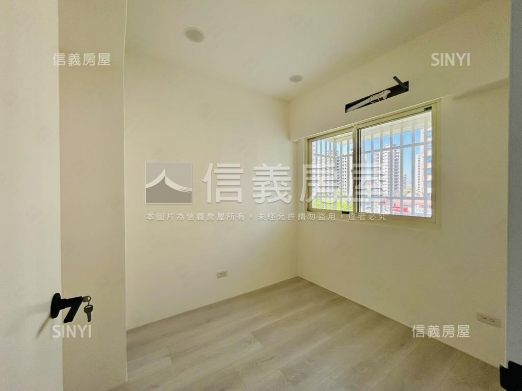 鴻禧大城精緻３房房屋室內格局與周邊環境