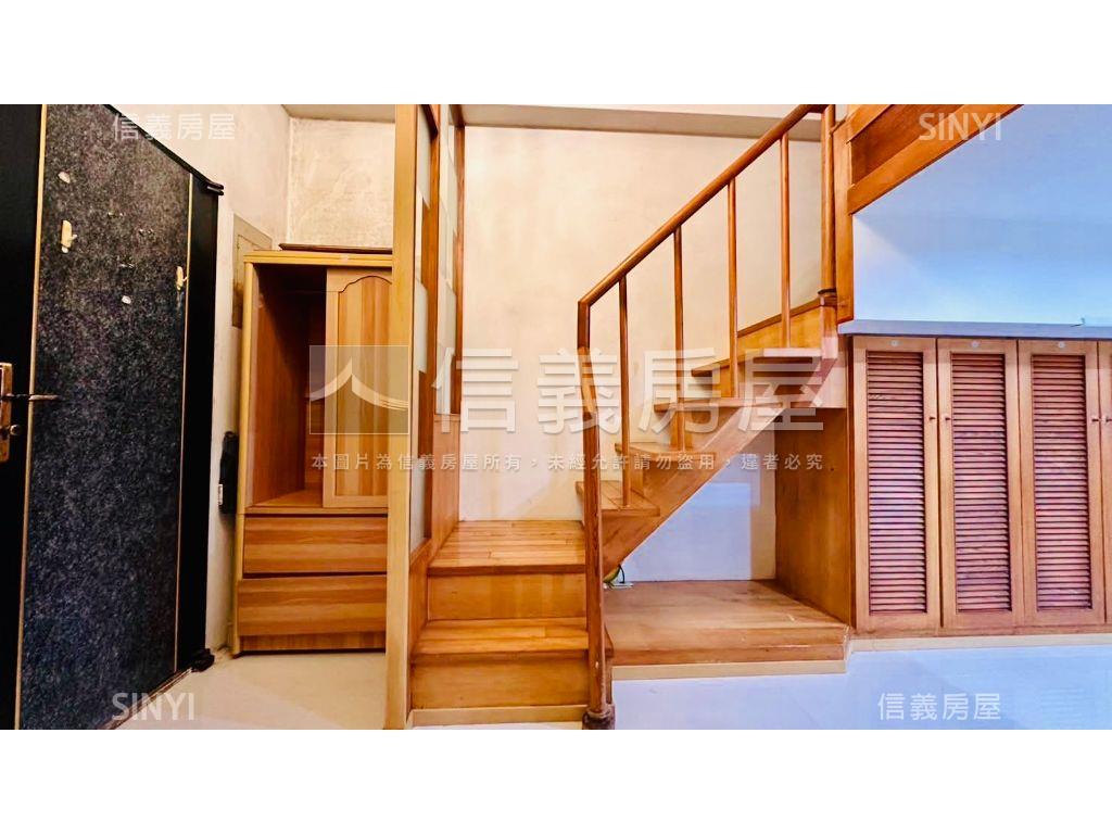 翠光良品挑高小木屋套房房屋室內格局與周邊環境