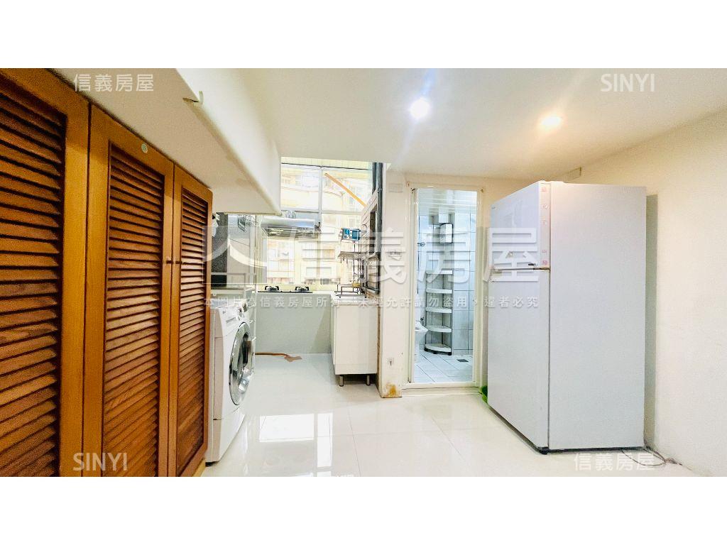 翠光良品挑高小木屋套房房屋室內格局與周邊環境