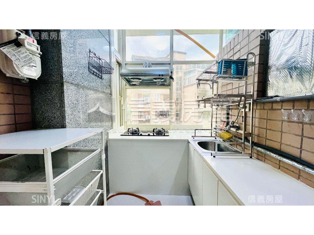 翠光良品挑高小木屋套房房屋室內格局與周邊環境